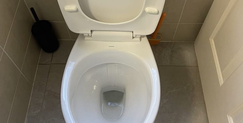 Unblocked toilet